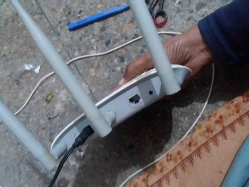 Tplink wifi router and Range Exdender