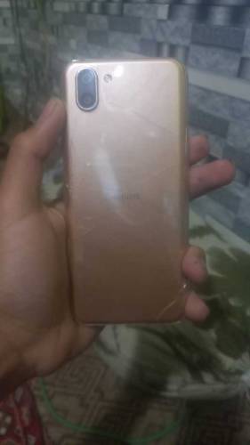aquos R2 