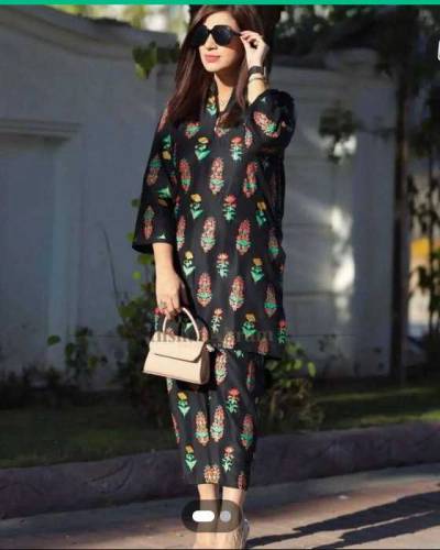 Two pieces women stiched linen top style suit