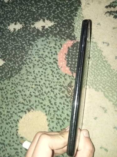 Samsung galaxy a30,64 gb memory ,4gb RAM