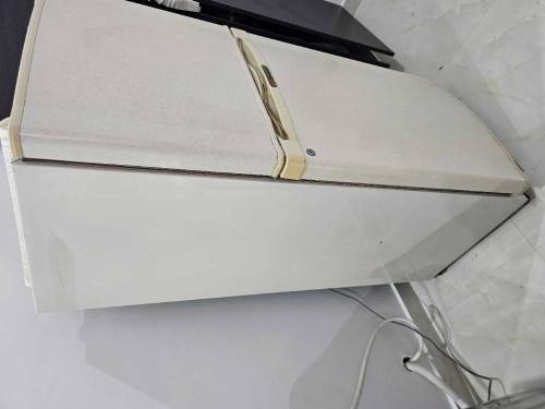 refrigerator 
