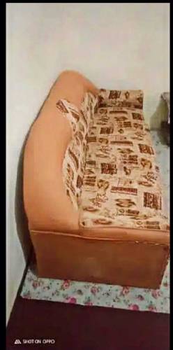 Complete Sofa Set available for sale