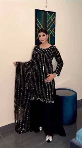 Stitched Preals Embroidered Dress 👗 Stuff Shiffion 😍