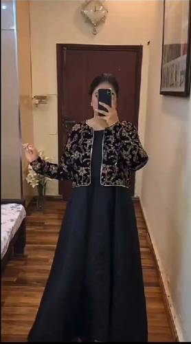 Eid Collection 😍 2pC Stitched Maxi+Coat 👗 Stuff Shamose Silk 😍
