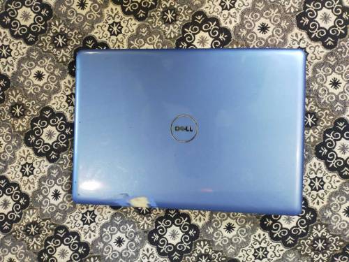 dell laptop l 4gb ram 320gb hdd l windows 7 ultimate l core to duo