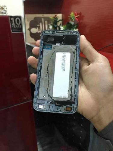 Samsung J7 pro borad available