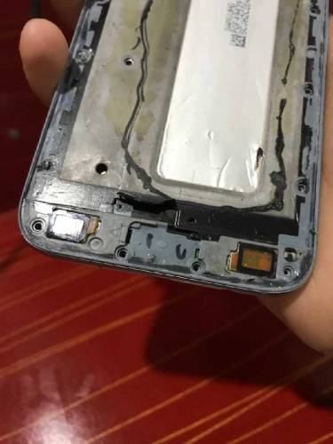 Samsung J7 pro borad available
