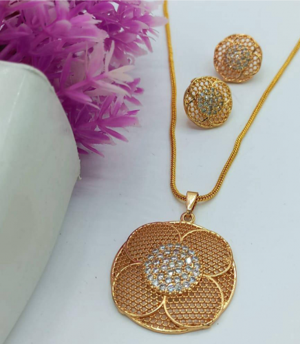Artificial jewellery with low price 