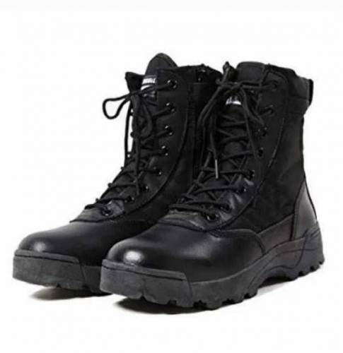 Combat black shoes