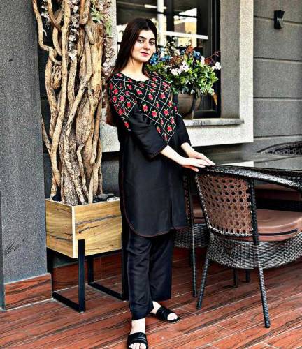 2 Pcs Women's Stitches Arabic Lawn Printed Suit 