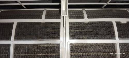 PEl 1 ton dc inverter heat n cool only serious buyer contact me