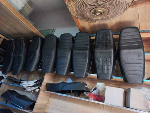 All Bikes Seats Honda 125 Cd 70