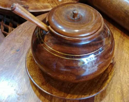 wooden shugar pot