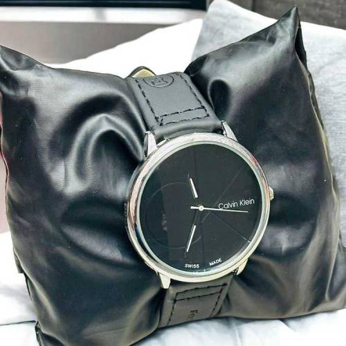 Men's Plain Black Leather watch | Men's Watch