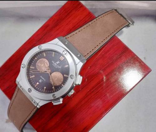 • Material: Stainless Steel• Product Type: Watch• Watch Case Shape: Ro