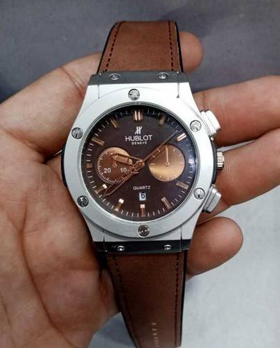 • Material: Stainless Steel• Product Type: Watch• Watch Case Shape: Ro