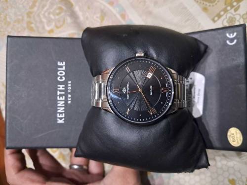 KENNETH COLE TIME PIECE WRIST WATCH