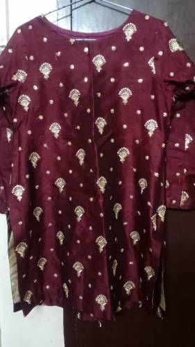 Formal Maroon Shirt & Dupatta