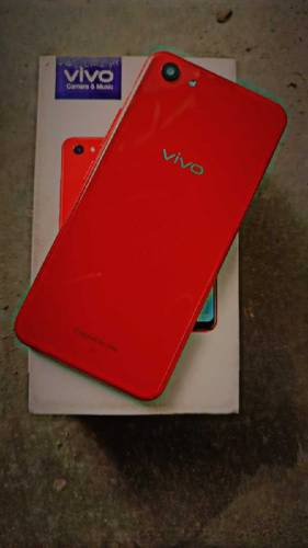 vivo y83.    6/128 with just box