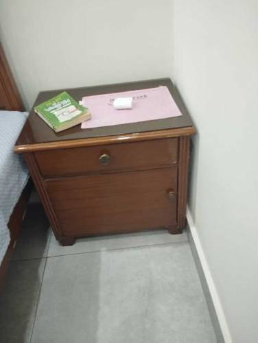 Bedroomset/King sized single beds/Sidetables/Bedroom Chairs/centretabl
