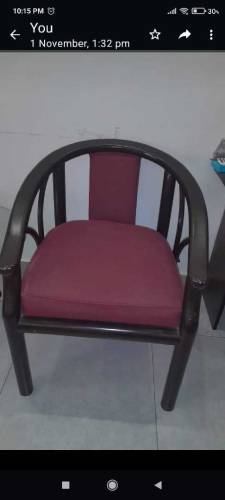 Bedroomset/King sized single beds/Sidetables/Bedroom Chairs/centretabl