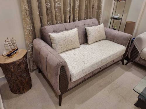 7 seater sofa set with cushions
