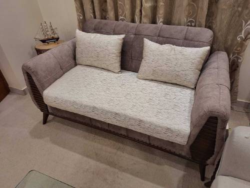 7 seater sofa set with cushions