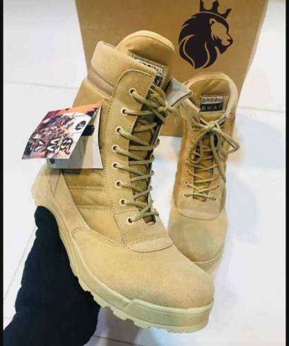 Mens Army boots made in UK
