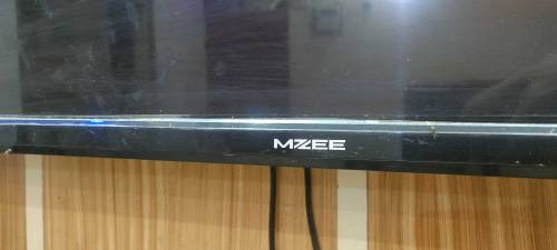 MZEE LED neat and clean condition