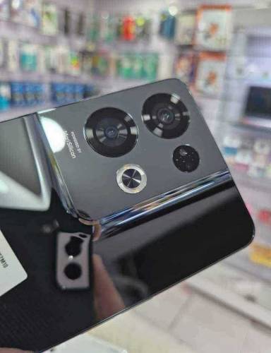 *اج کے دن کی اشپیشل آفر**OPPO Reno 8 PRO *5g*RS.........20,000**DABA 