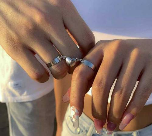  4 Pcs Rings And Bracelets Set