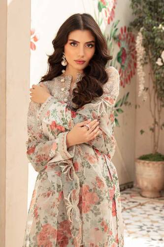 *3 PEC FLORAL DESIGN**BRAND: VANIYA*EMBROIDERED SWISS LAWN WITh COTTON
