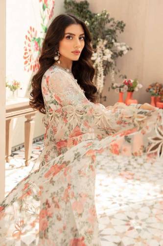 *3 PEC FLORAL DESIGN**BRAND: VANIYA*EMBROIDERED SWISS LAWN WITh COTTON