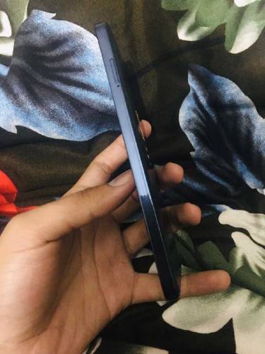 new box open phone only need money