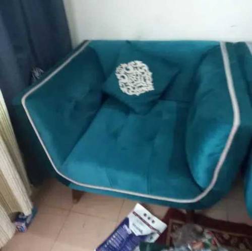 6 seater sofa set urgent sale good condition 