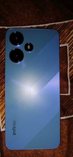 Infinix hot 30 play 4/64
