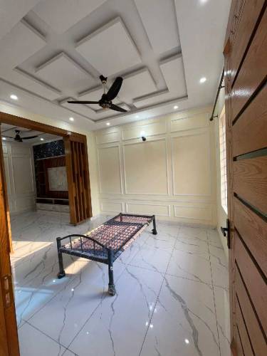 Beautiful 6mrla double stroy House for sale soan garden Islamabad 