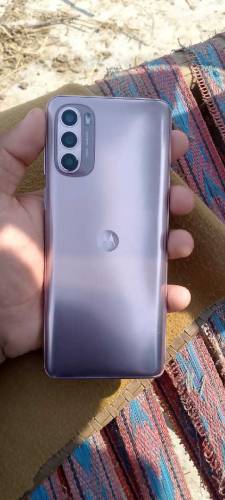 Motorola 2022 model 6 128.