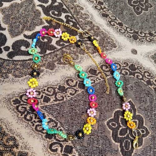 handmade daisy flower necklace and bracelet 