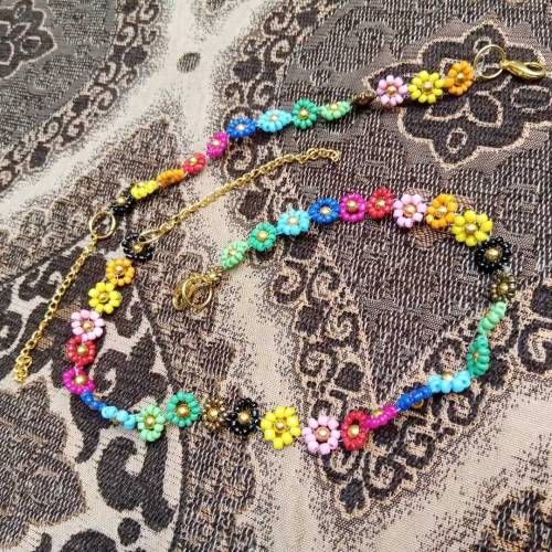 handmade daisy flower necklace and bracelet 