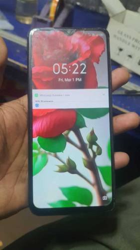 Infinix hot 10 Mobil 4/64 dba charger sath ha