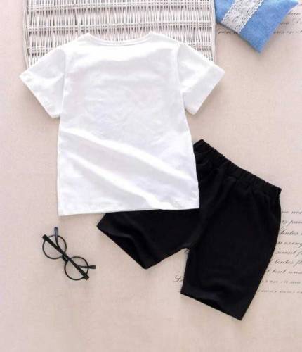 2 peces baby printed set  stitched cotton  tee shirts 