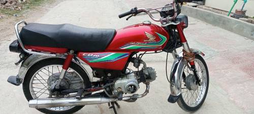 HONDA CD70 