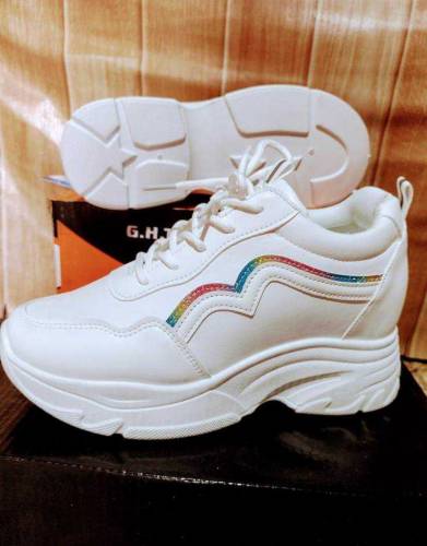 girls sneakers 