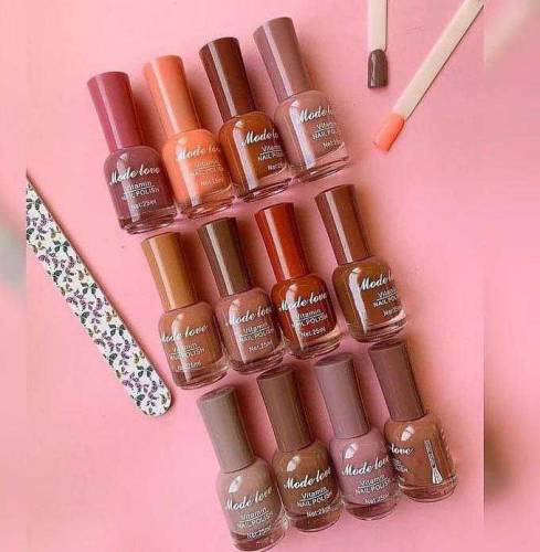 All colours Category nail paint available