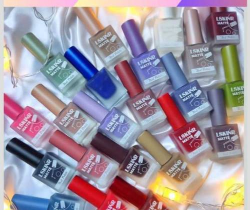 All colours Category nail paint available