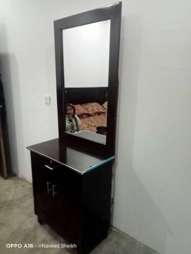 bubble bed show case singar maze safe almari 
