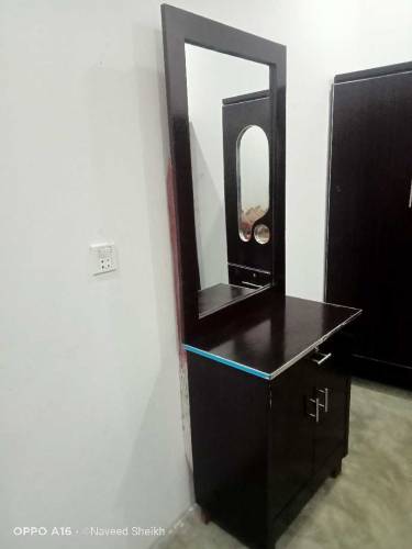 bubble bed show case singar maze safe almari 