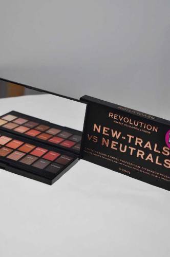 eyeshadow palette original revolution.