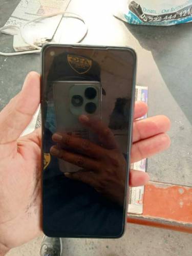 Infinix Hot 10 all ok 4;128 
